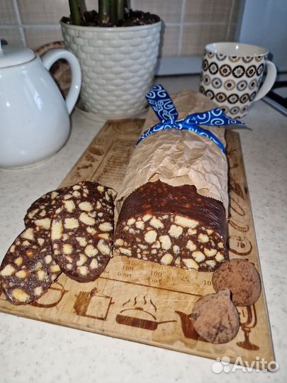 Сладкая шоколадная колбаска