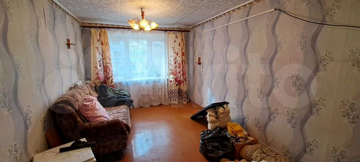 Комната 19 м² в > 9-к., 2/5 эт.