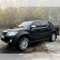 Toyota Hilux 3.0 AT, 2012, 233 000 км, с пробегом, цена 2 390 000 руб.