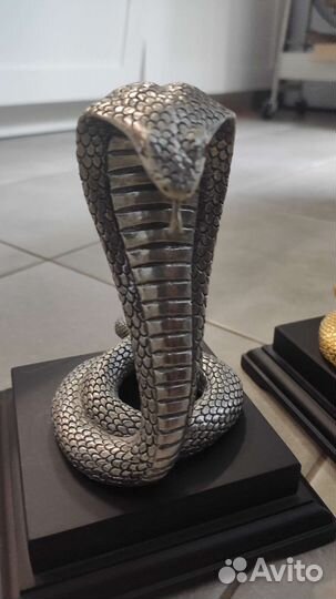 Статуэтка змея металл
