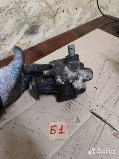 Насос гура Ауди 100 C4 2.3