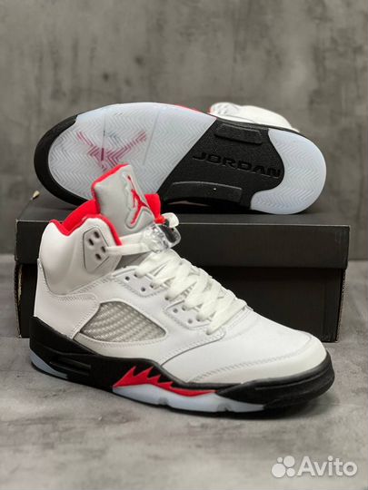 Кроссовки Nike Air Jordan 5 Retro