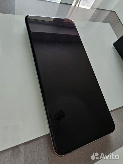 Продам samsung Galaxy s20 plus