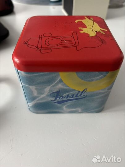 Часы Fossil женские