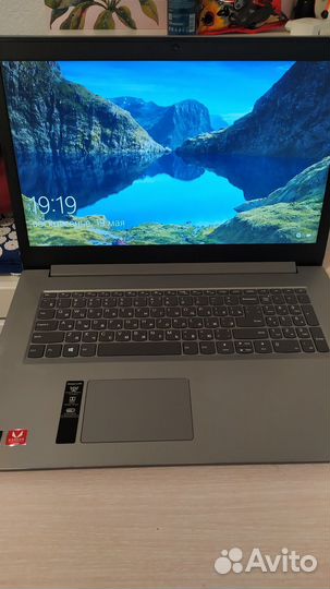 Ноутбук lenovo