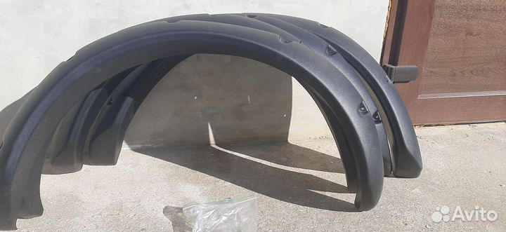 Расширители арок лаптер для автомобиля нива