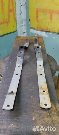 Петли багажника коляски мотоцикла Урал