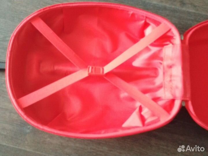 Детский чемодан на колесиках