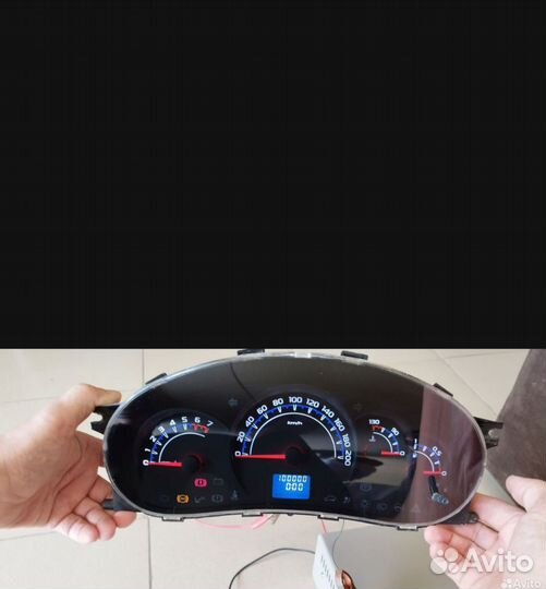 Щиток приборов priora 1/2