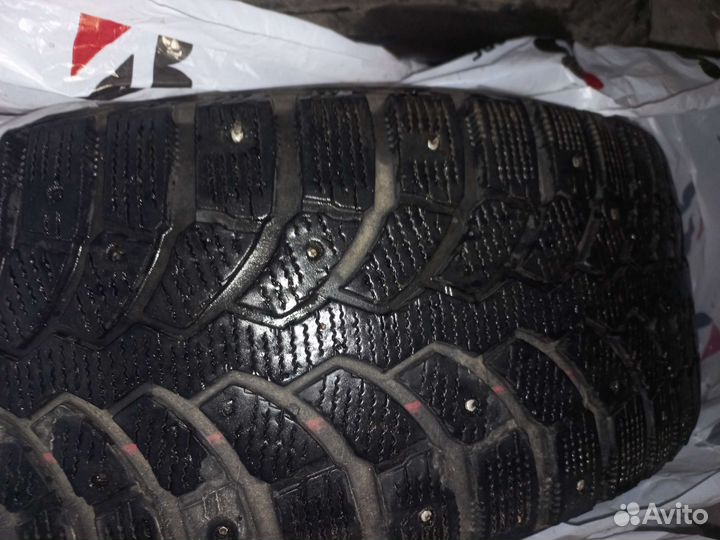 Bridgestone Blizzak Ice 16/5 R16