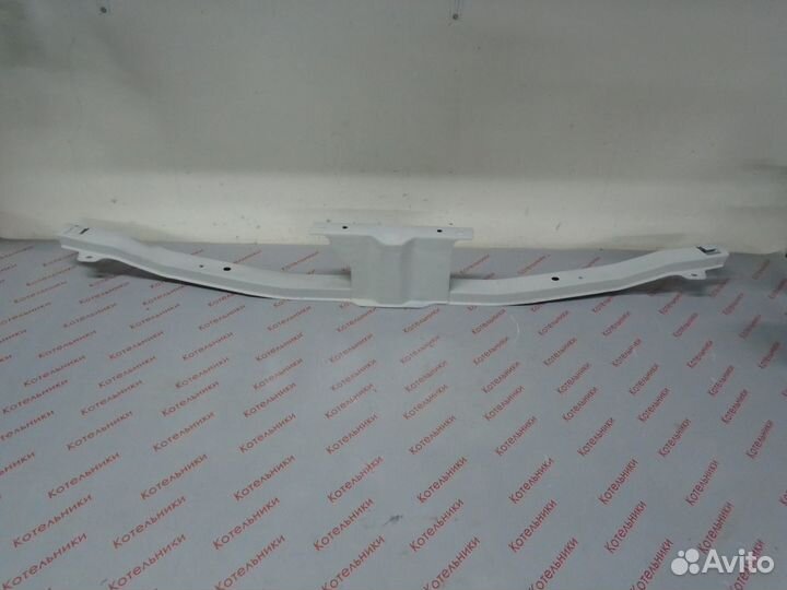 Nissan 62290-AU330 Усилитель бампера верхний