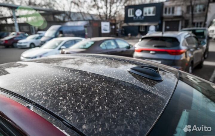 Крыша карбон Тюнинг на BMW M5 F90