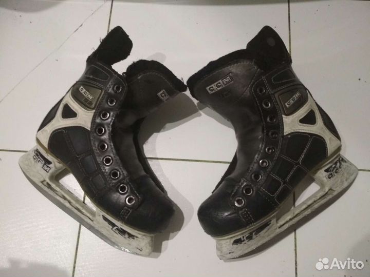 Хоккейную экипировку форму детскую 7-14лет коньки