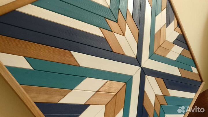 Деревянное панно