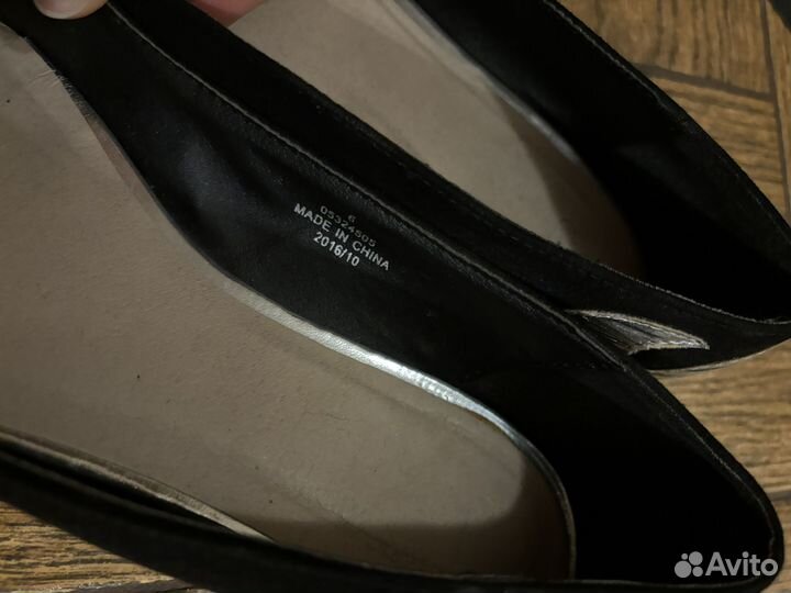 Балетки черные