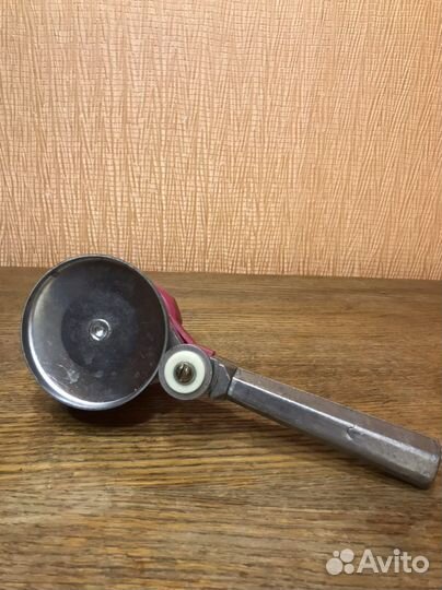 Закрыватель банок