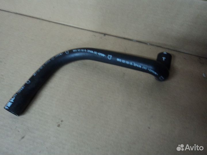 Шланг радиатора охлаждения верхний VW Polo 3
