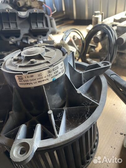 Mazda 6 gg моторчик печки лев.руль америка