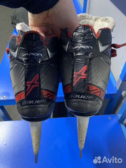 Вратарские коньки bauer