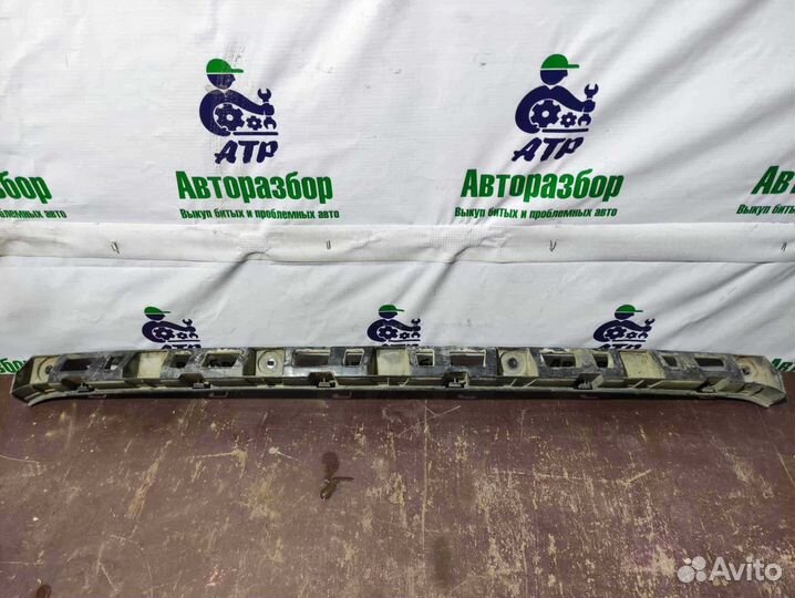 Направляющая заднего бампера Volkswagen Polo