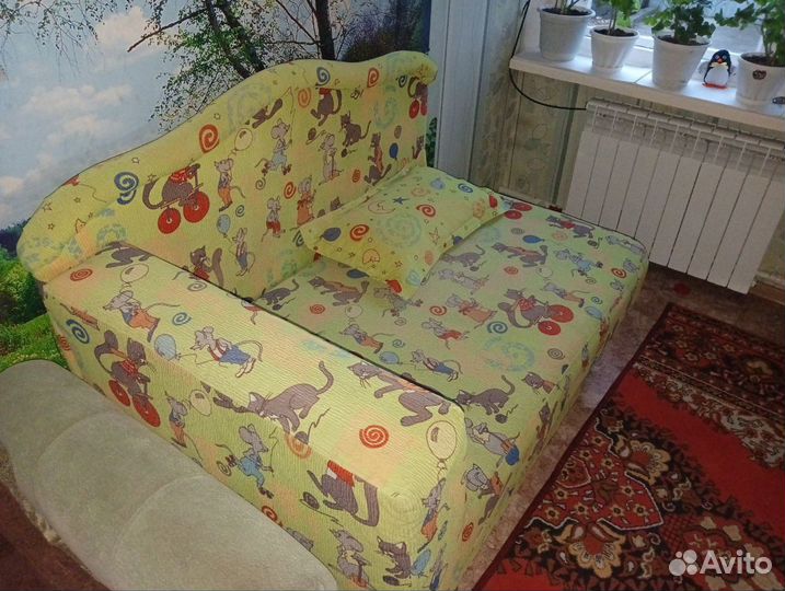 Детский диванчик раскладной бу