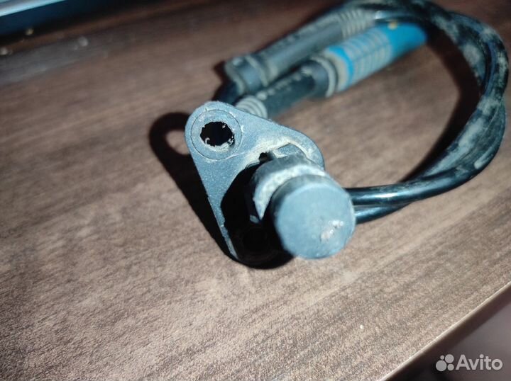 Датчик ABS Bmw 34526756375 E39 передний