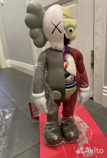 Фигурка kaws 38 см