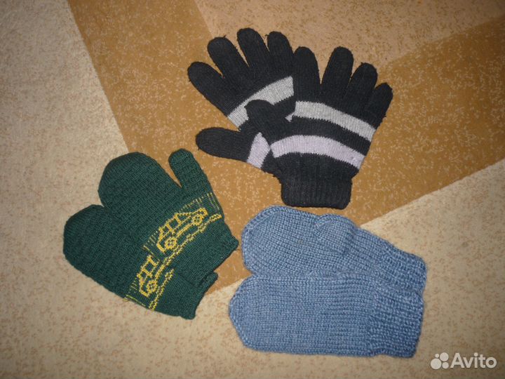 Варежки перчатки тапочки