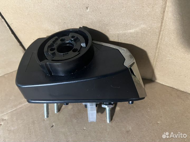 Ножка крепление левого зеркала Lexus NX