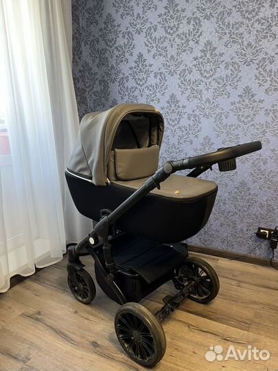 Коляска 2 в 1 + автолюлька Maxi-cosi