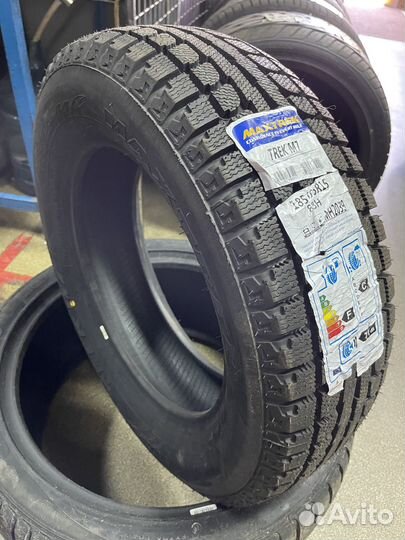 Maxtrek Trek M7 235/50 R18