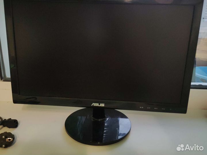 Монитор Asus