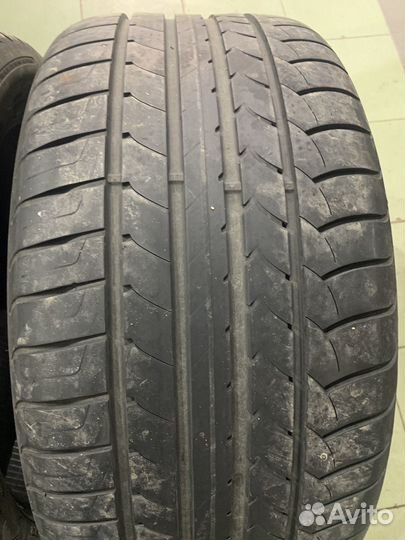 Goodyear EfficientGrip 275/40 R19 101Y