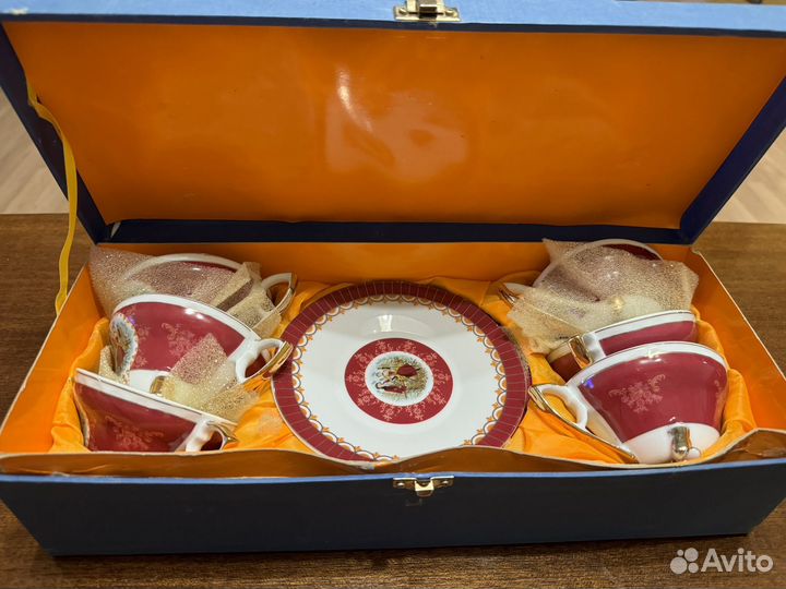 Фарфоровый чайный сервиз EuroCollection