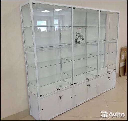 Витрина из профиля новая