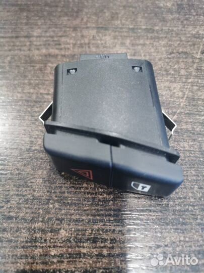 Кнопка аварийной сигнализации Bmw X5 E70 3.0