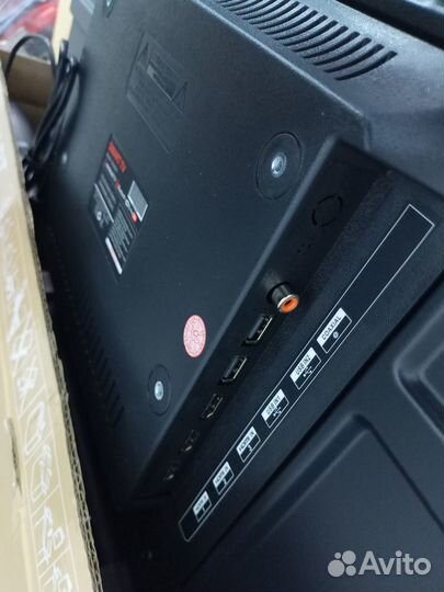 Телевизор SMART TV 32UQ70