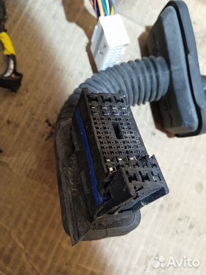 Проводка двери Hyundai Tucson