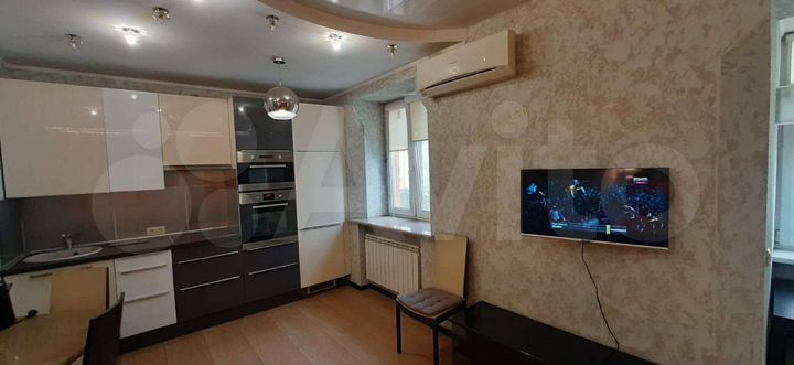 2-к. квартира, 56 м², 4/5 эт.