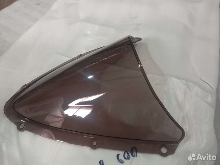 Стекло ветровое Suzuki gsxr 600/750 08-10