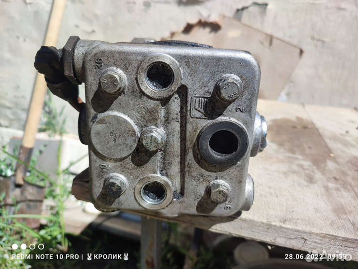 Компрессор воздушный автомобильный