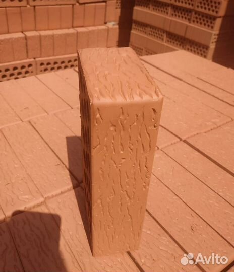 Кирпич 
