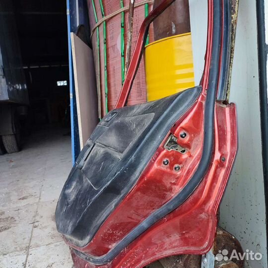 Дверь ford fiesta