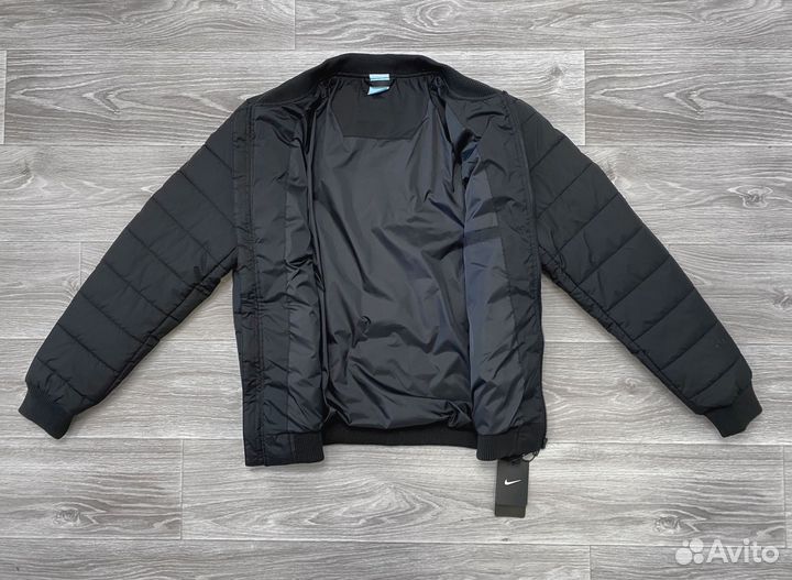 Бомбер Nike