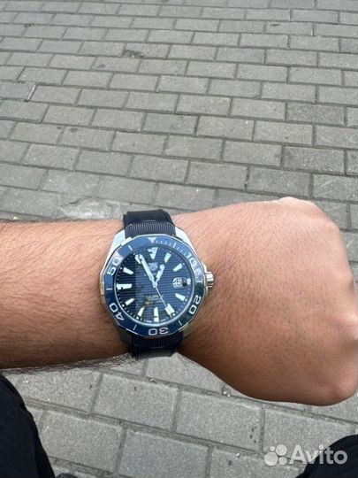 Часы tag heuer aquaracer calibre 5 43 мм