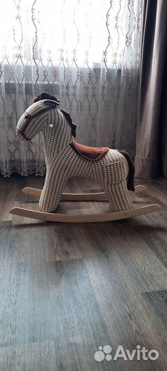 Детская лошадка качалка