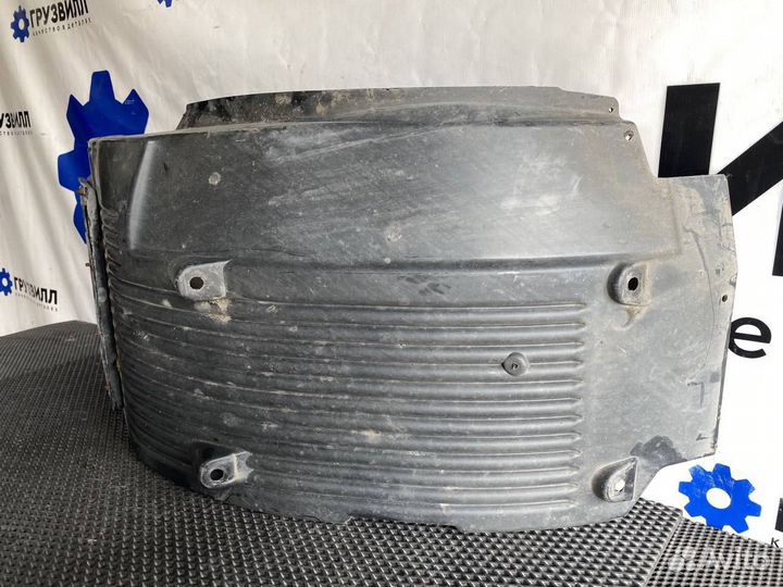 Крыло кабины левое Volvo FH4 82110404