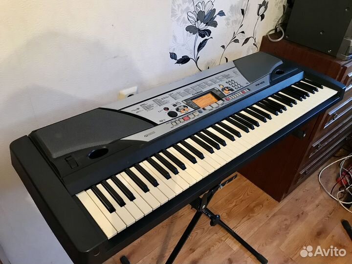 Синтезатор Yamaha PSR-GX76 (76 клавиш )