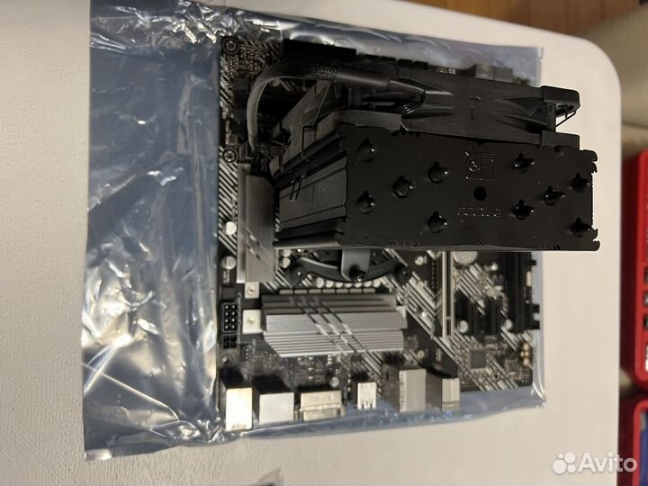 Intel (R) Core(TM) 7-10700F CPU