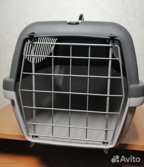 Переноска для животных пластиковая